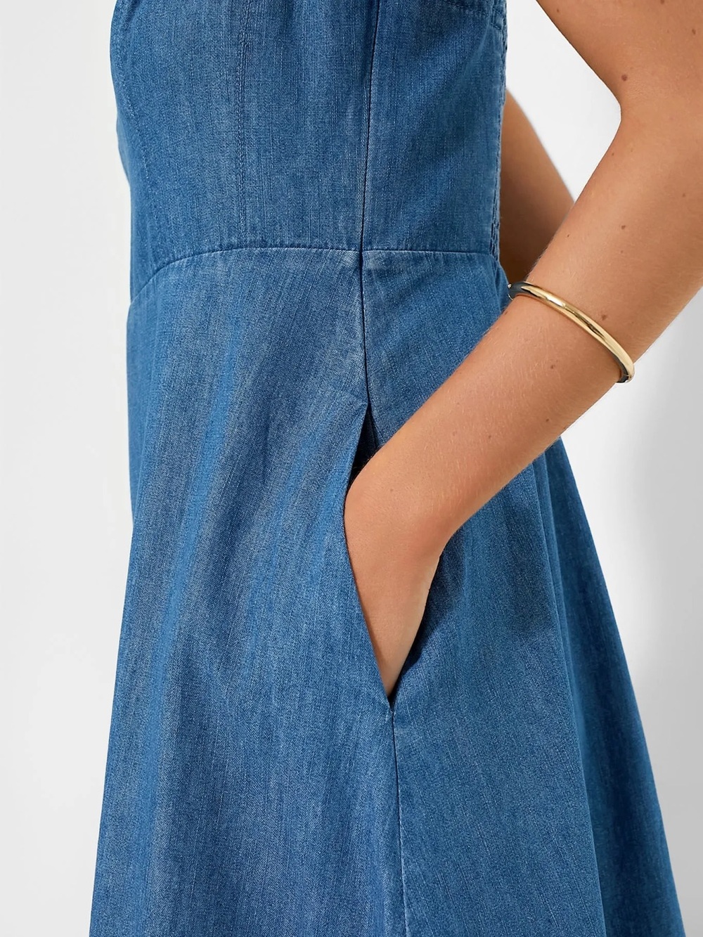 Tuckerneck | Chambray Rhea Maxi Dress - Picture 5 of 12
